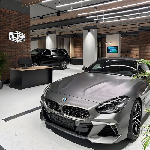Интерьер премиального автосалона Luxemotors