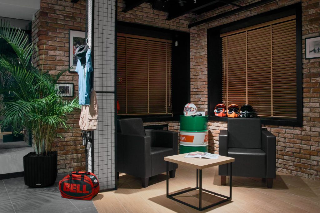 Triumph_design_store_by_Bad_Reputation_SDIM6625