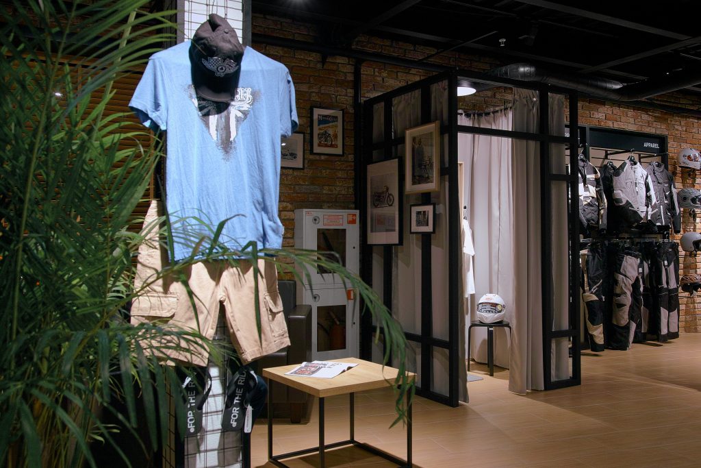 Triumph_design_store_by_Bad_Reputation_SDIM6698